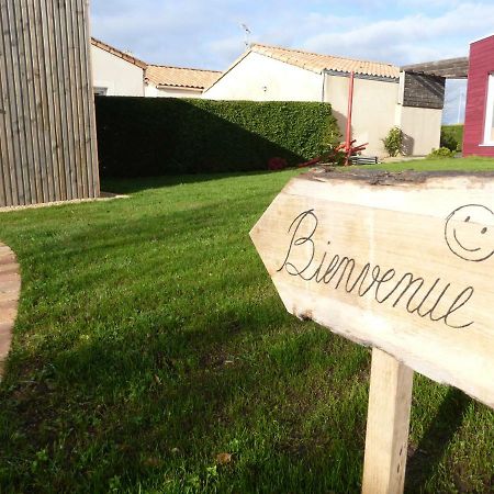 La Cabane Du Bonheur Les Herbiers Dış mekan fotoğraf